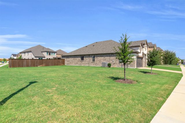2105 Chapman Lane, Little Elm, TX 75068