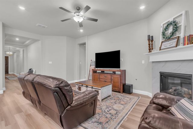 2105 Chapman Lane, Little Elm, TX 75068