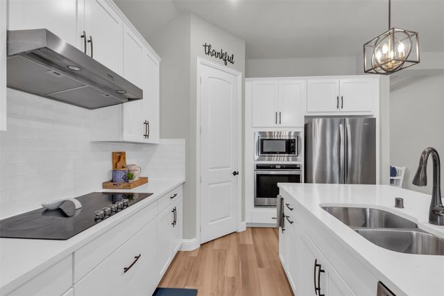 2105 Chapman Lane, Little Elm, TX 75068