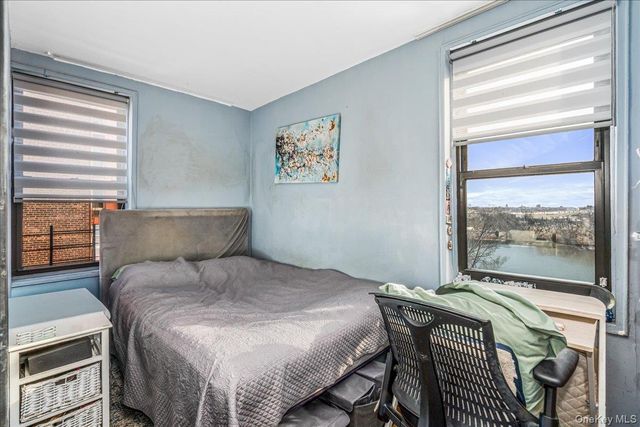 50-21 39th Place 4H, Sunnyside, NY 11104