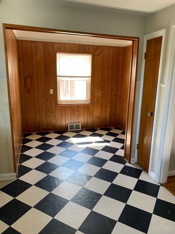 3608 Robb Avenue, Cheviot, OH 45211