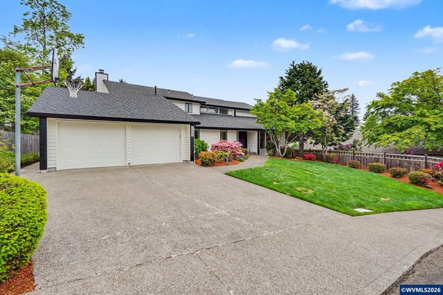 1939 Brightwood Ct S, Salem, OR 97302