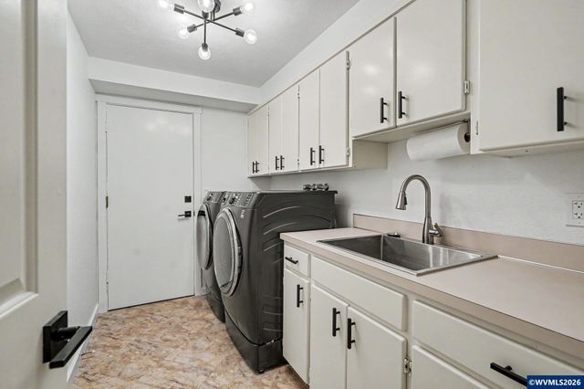 1939 Brightwood Ct S, Salem, OR 97302