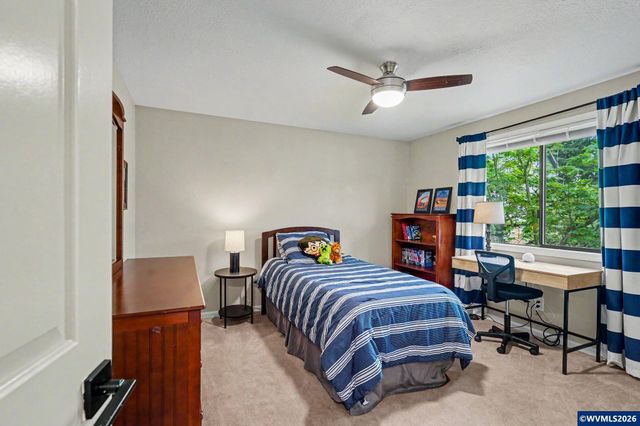 1939 Brightwood Ct S, Salem, OR 97302