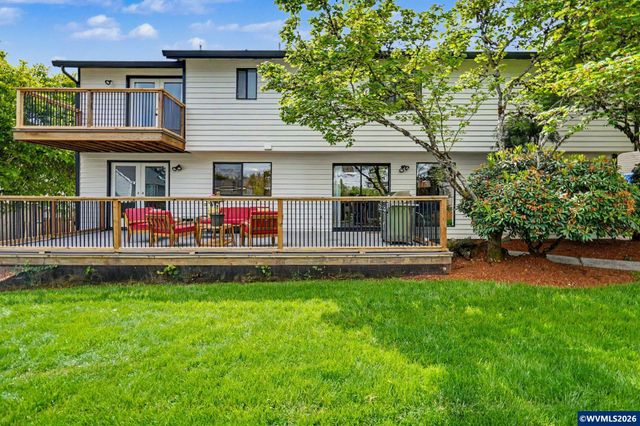 1939 Brightwood Ct S, Salem, OR 97302