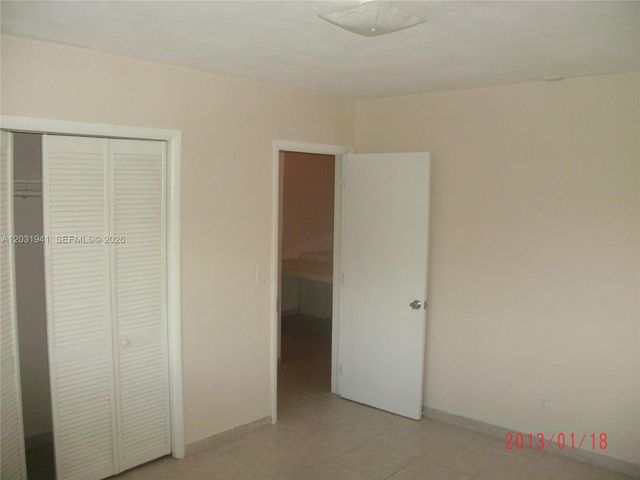 2700 NE 135th St 30, North Miami, FL 33181