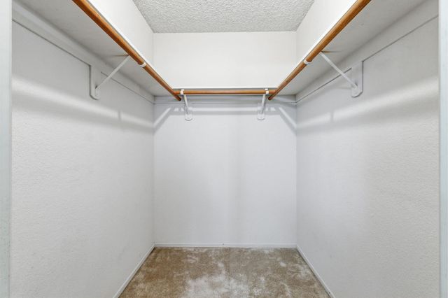 1345 Robinson Avenue, Clovis, CA 93612