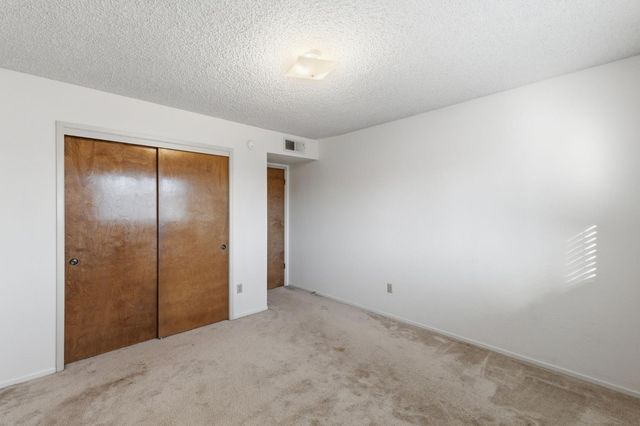 1345 Robinson Avenue, Clovis, CA 93612