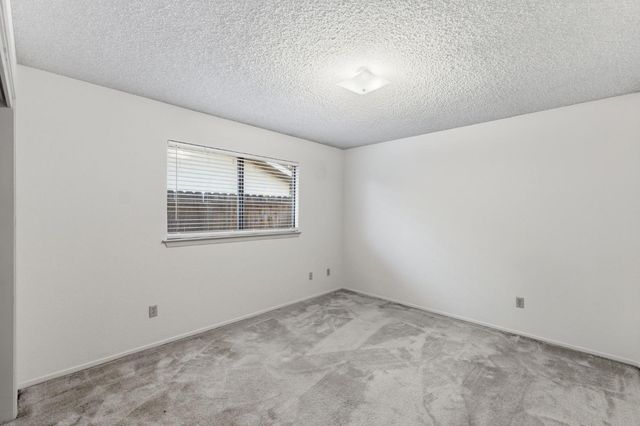 1345 Robinson Avenue, Clovis, CA 93612