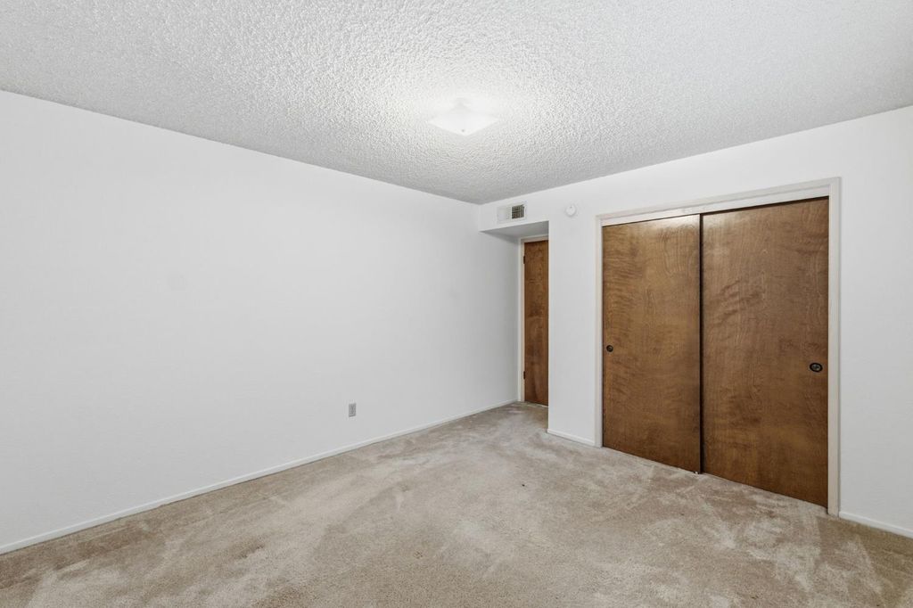 Image 23 of property listing at 1345 Robinson Avenue, Clovis, CA 93612