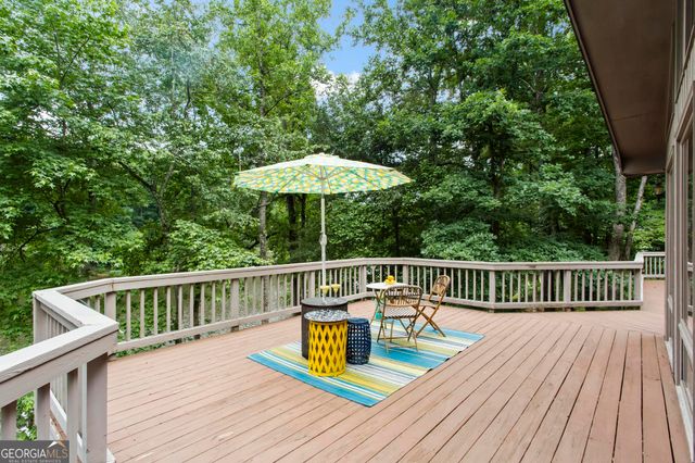 4309 Highland View NE, Roswell, GA 30075