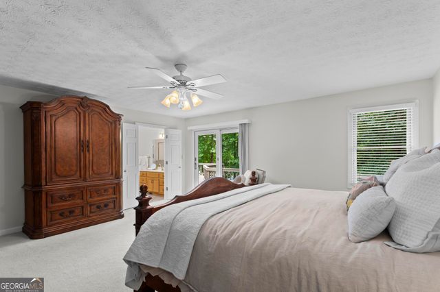 4309 Highland View NE, Roswell, GA 30075