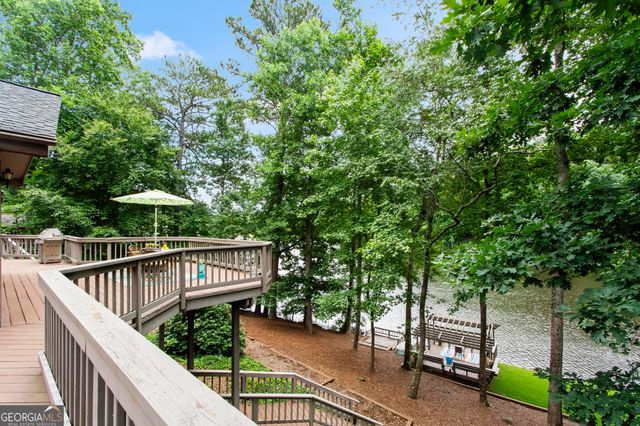 4309 Highland View NE, Roswell, GA 30075