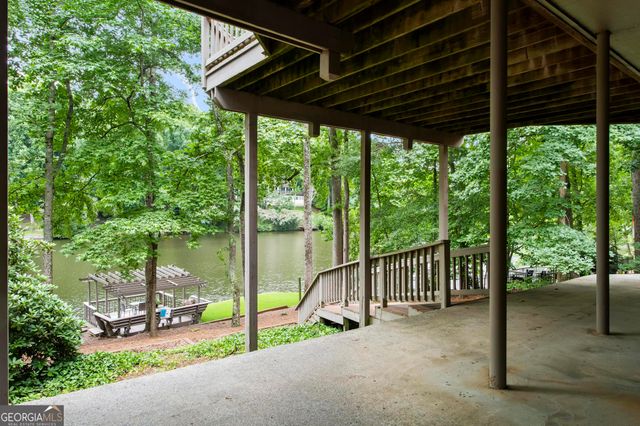 4309 Highland View NE, Roswell, GA 30075