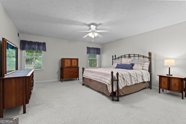 4309 Highland View NE, Roswell, GA 30075