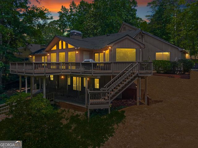 4309 Highland View NE, Roswell, GA 30075