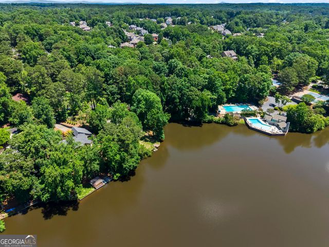 4309 Highland View NE, Roswell, GA 30075