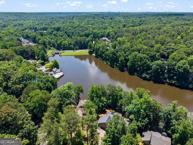4309 Highland View NE, Roswell, GA 30075
