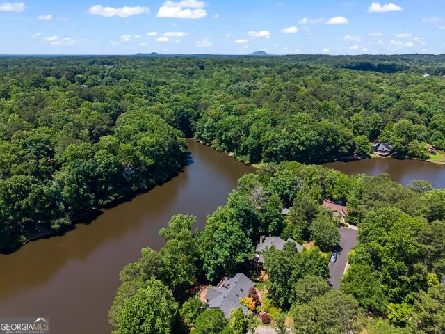 4309 Highland View NE, Roswell, GA 30075