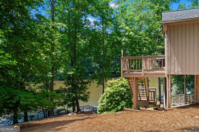 4309 Highland View NE, Roswell, GA 30075