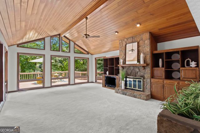 4309 Highland View NE, Roswell, GA 30075