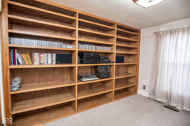 527 N Arthur Street, Rushville, IN 46173