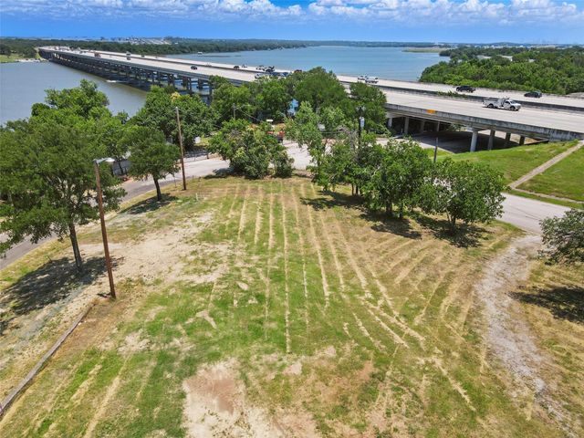 8505 Heron Drive, Fort Worth, TX 76108