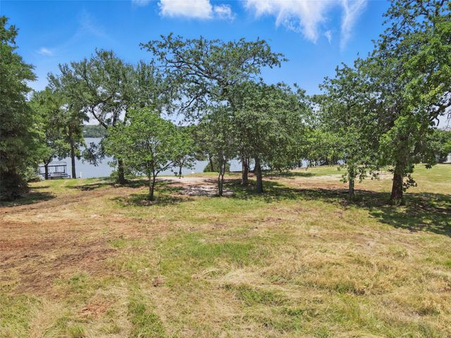 8505 Heron Drive, Fort Worth, TX 76108