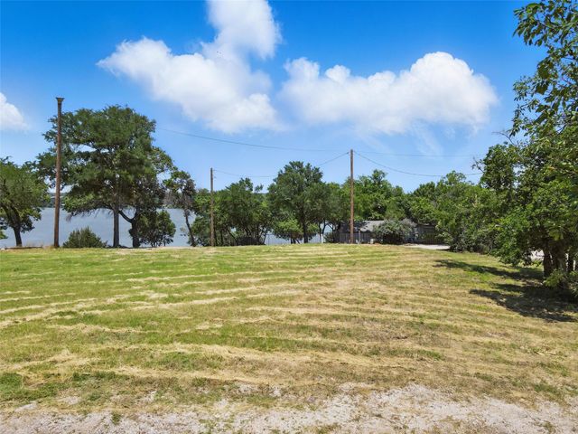 8505 Heron Drive, Fort Worth, TX 76108