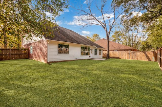 2414 Mills Creek Drive, Kingwood, TX 77339