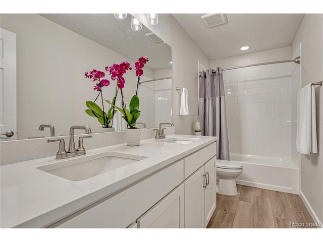 904 W Witherspoon Dr, Elizabeth, CO 80107