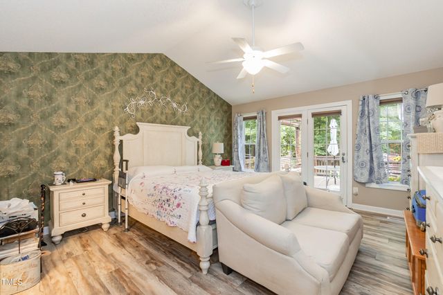 8040 Royal Drive, Sanford, NC 27332