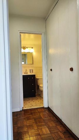 7020 108th St Apt 9O, New York City, NY 11375