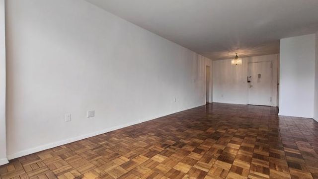 7020 108th St Apt 9O, New York City, NY 11375