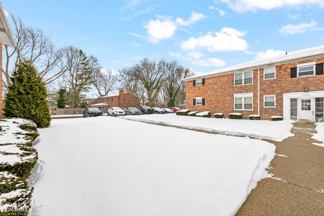 17590 Mack Avenue 8, Grosse Pointe, MI 48230