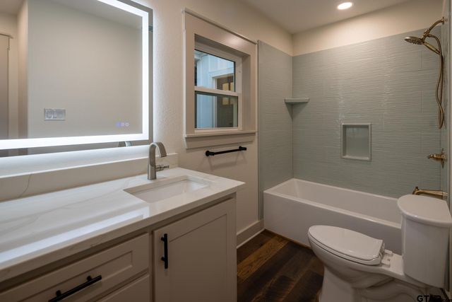 301 E Henderson, Overton, TX 75684