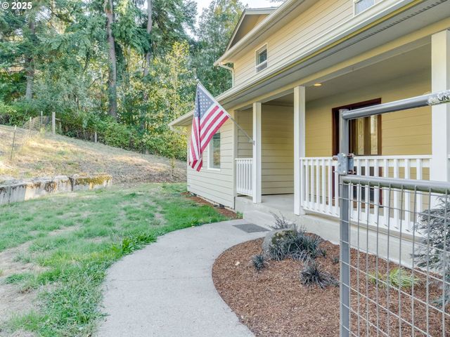 551 HAUSSLER Rd, Kelso, WA 98626