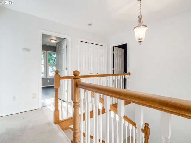 551 HAUSSLER Rd, Kelso, WA 98626