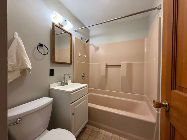 132 Coburn Avenue 1, Worcester, MA 01604