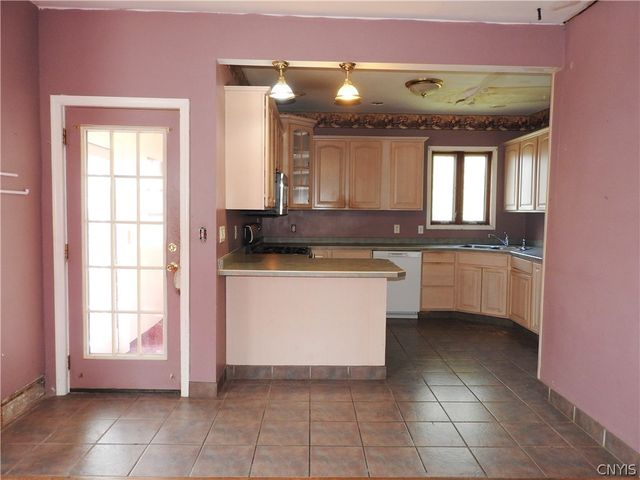 13 Wood Street, Auburn, NY 13021