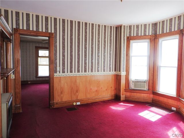 13 Wood Street, Auburn, NY 13021