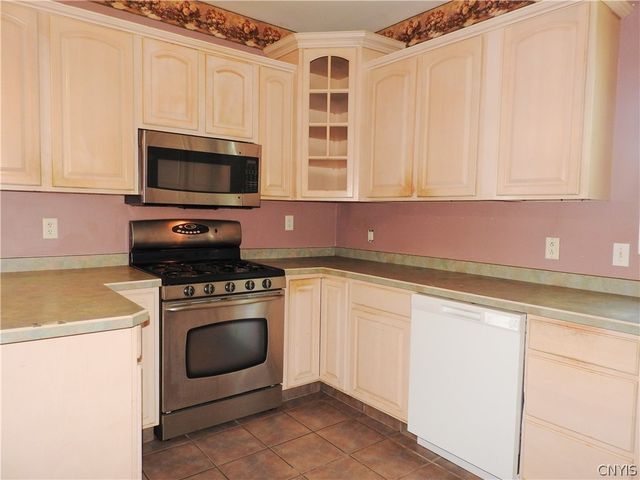 13 Wood Street, Auburn, NY 13021