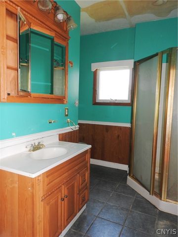13 Wood Street, Auburn, NY 13021