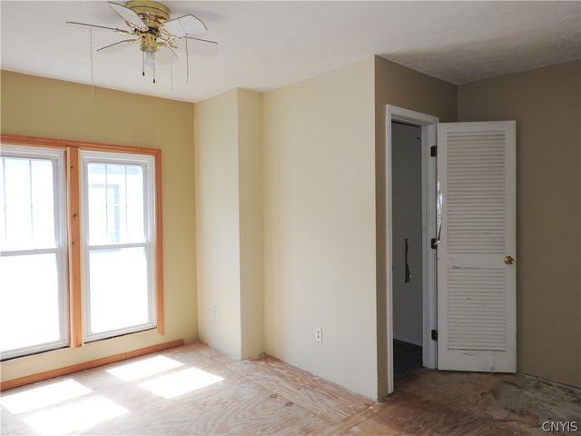 13 Wood Street, Auburn, NY 13021