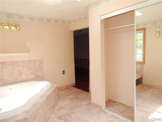 13 Wood Street, Auburn, NY 13021