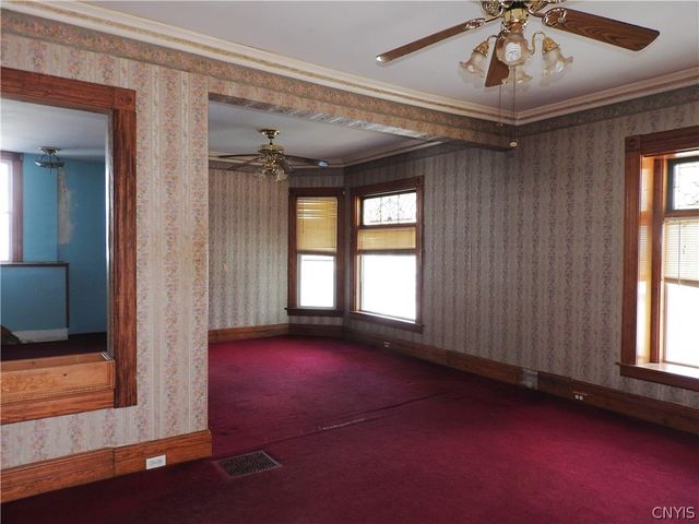13 Wood Street, Auburn, NY 13021