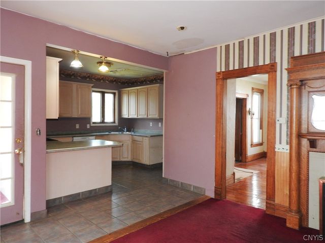 13 Wood Street, Auburn, NY 13021