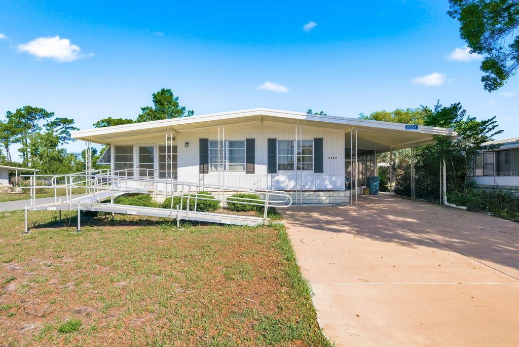 7557 FAIRLANE AVENUE, Brooksville, FL 34613
