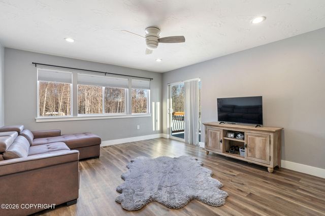 2723 S Pullet Circle, Wasilla, AK 99654