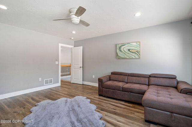 2723 S Pullet Circle, Wasilla, AK 99654